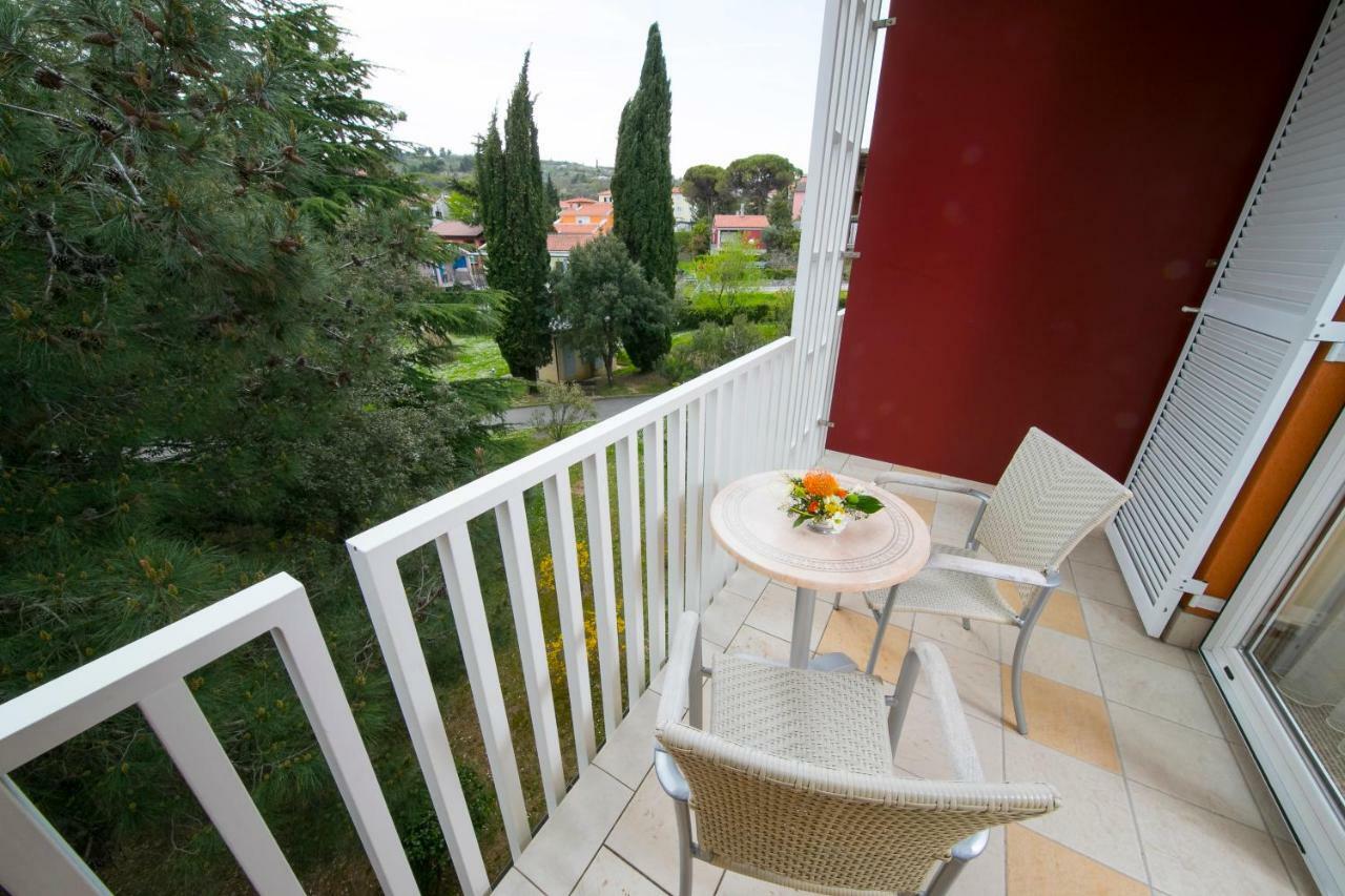 איזולה Hotel Mirta - San Simon Resort מראה חיצוני תמונה